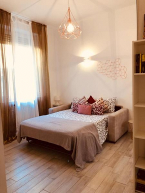 JOY HOUSE -CENTRAL City Near METRO ARCO DELLA PACE BRERA-entire apartment Perfect for Work & Play, nightlife with AC & Fast WiFi Welcome to the cool JOY HOUSE! Milano